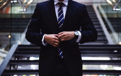 CASUAL DRESS CODES VS. WORKWEAR UNIFORMS: WHICH ONE FITS YOUR BUSINESS BEST?